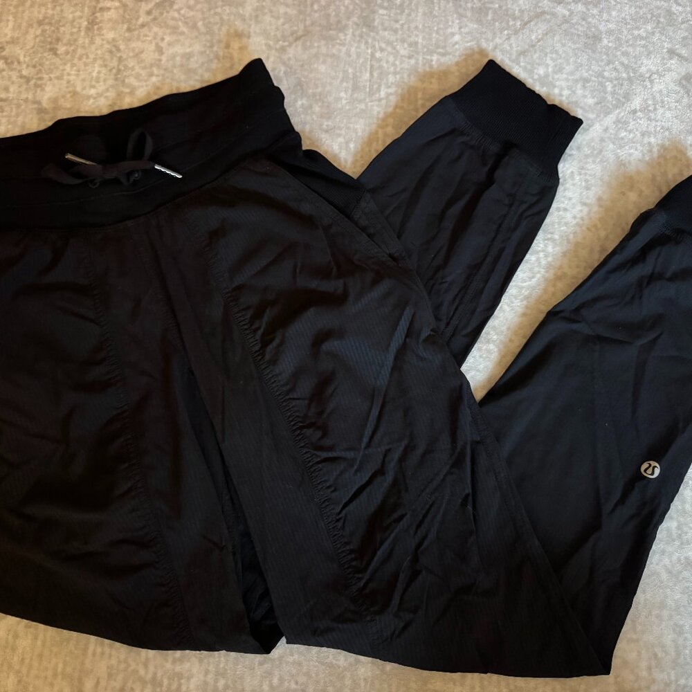 Dance Studio Mid-Rise Jogger Full Length